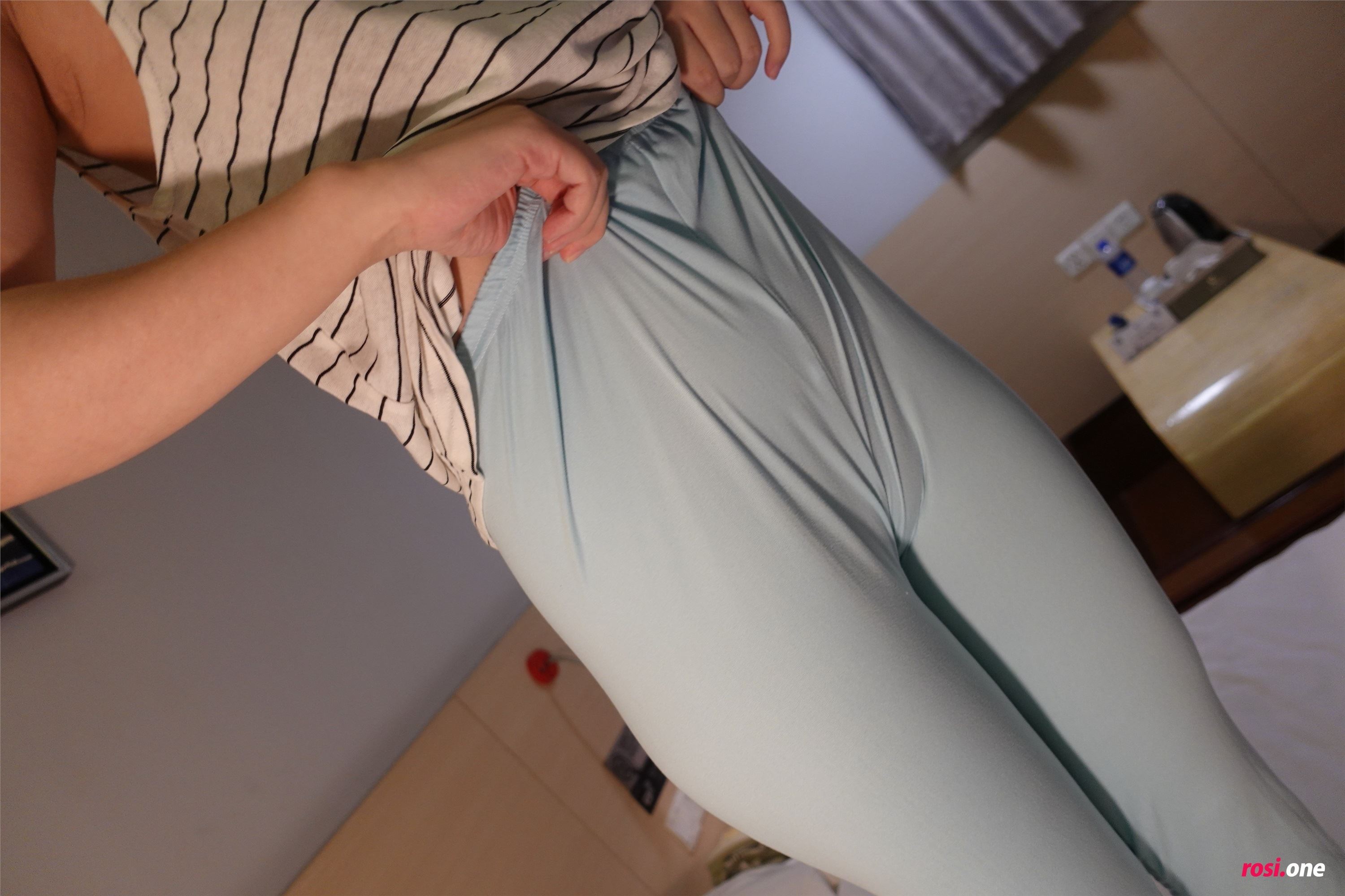 ROSI写真 2021.08.19 NO.3545